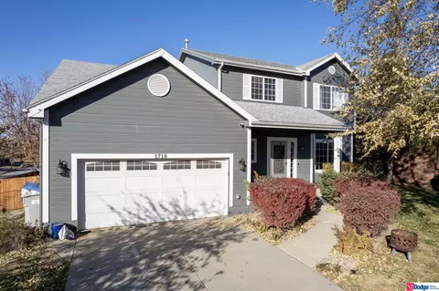 1710 Diane St, Papillion, NE 68046