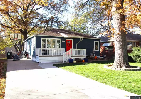 1801 S 47th St, Lincoln, NE 68506