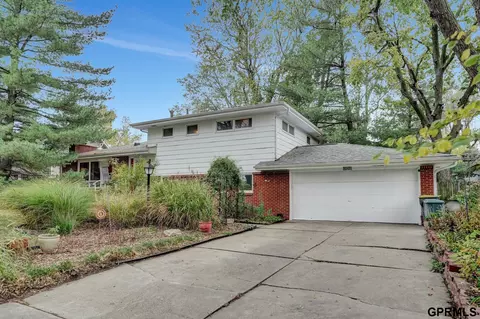 3005 S 47th St, Lincoln, NE 68506