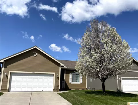 6418 N 142 Ave, Omaha, NE 68164