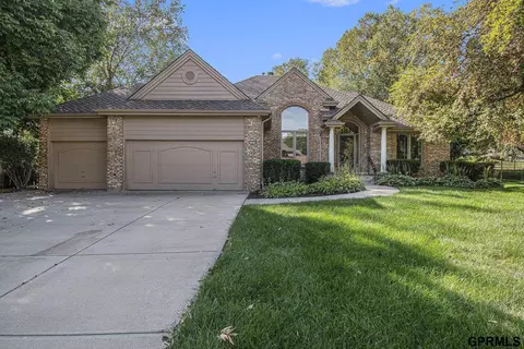 12923 Binney St, Omaha, NE 68164