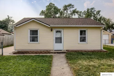 2308 Van Buren St, Bellevue, NE 68005