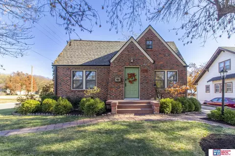 900 S 35th St, Lincoln, NE 68510