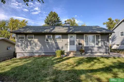 7720 Western Ave, Omaha, NE 68114