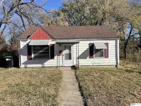 5357 N 33rd Ave, Omaha, NE 68111