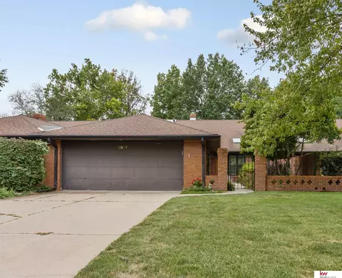 5817 Berkeley Dr #2, Lincoln, NE 68512