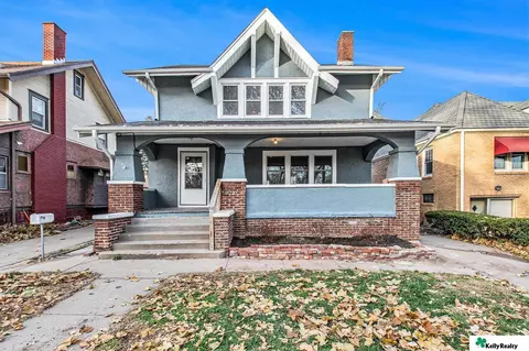 2712 Redick Ave, Omaha, NE 68112