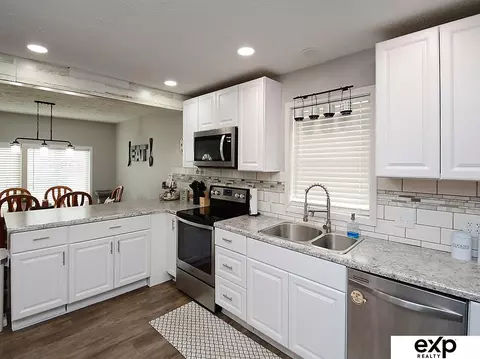 4435 S 63 St, Omaha, NE 68117