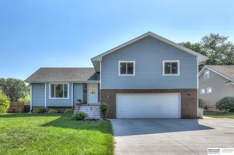2911 S 159 Cir, Omaha, NE 68130