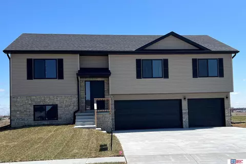 11670 N 146th St, Waverly, NE 68462