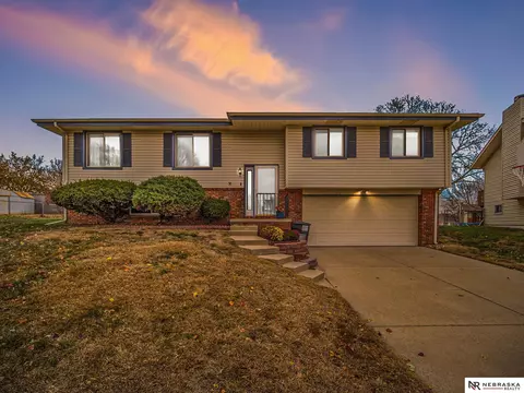 6120 W Beal Cir, Lincoln, NE 68521