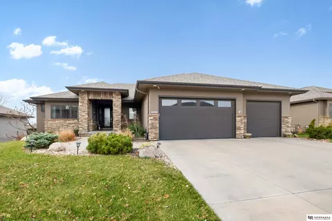 3808 N 189th St, Omaha, NE 68022
