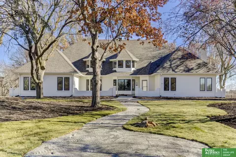 5105 S 181 Plz, Omaha, NE 68135