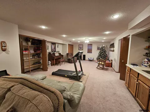 1314 Crest View Ave, Beatrice, NE 68310 photo 23