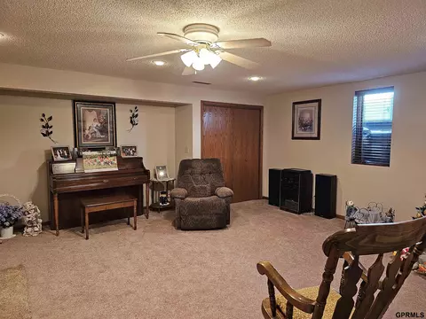 1314 Crest View Ave, Beatrice, NE 68310 photo 21