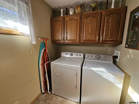 1314 Crest View Ave, Beatrice, NE 68310 photo 6