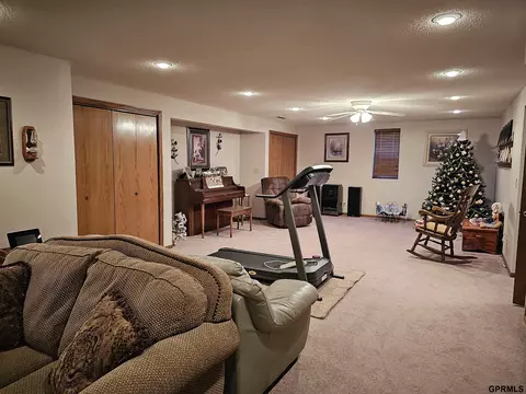 1314 Crest View Ave, Beatrice, NE 68310 photo 22