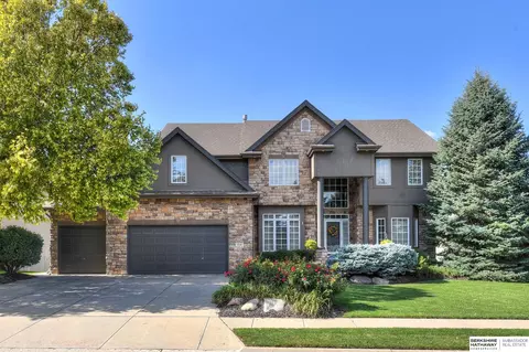 918 S 180 Ave, Omaha, NE 68022