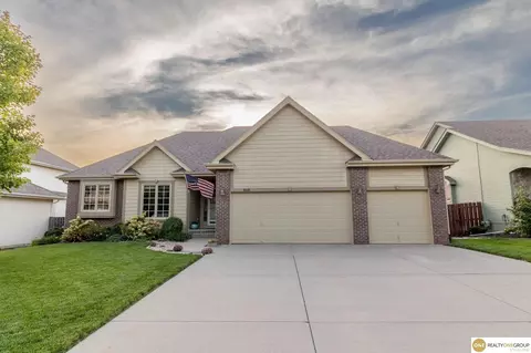4518 S 193rd St, Omaha, NE 68135