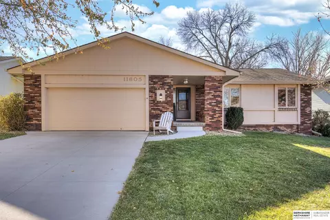 11605 Taylor St, Omaha, NE 68164