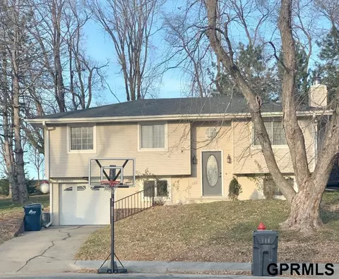 105 Laura Ln, Ceresco, NE 68017