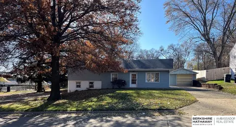 8821 Grant St, Omaha, NE 68134