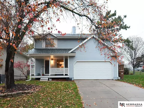 4421 S 57th St, Lincoln, NE 68516