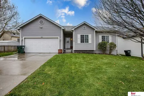 4866 S 187th Ave, Omaha, NE 68135
