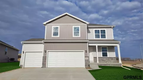 5430 N 186th St, Elkhorn, NE 68022