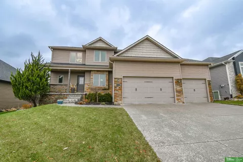 9401 S 29 St, Lincoln, NE 68516