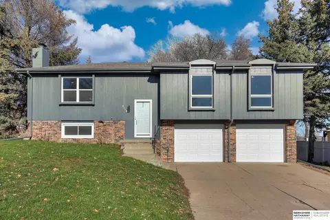 3118 Joann Ave, Bellevue, NE 68123