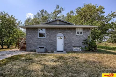 115 Schuyler Ave, Fremont, NE 68025