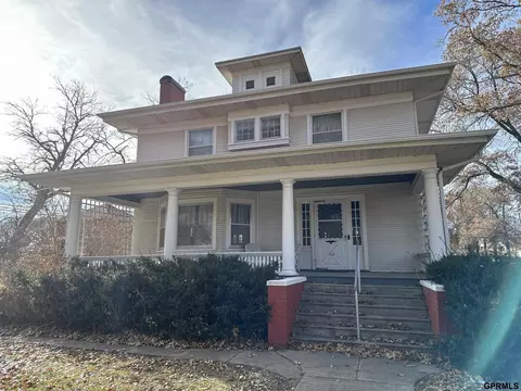 103 S Court St, Wilber, NE 68465