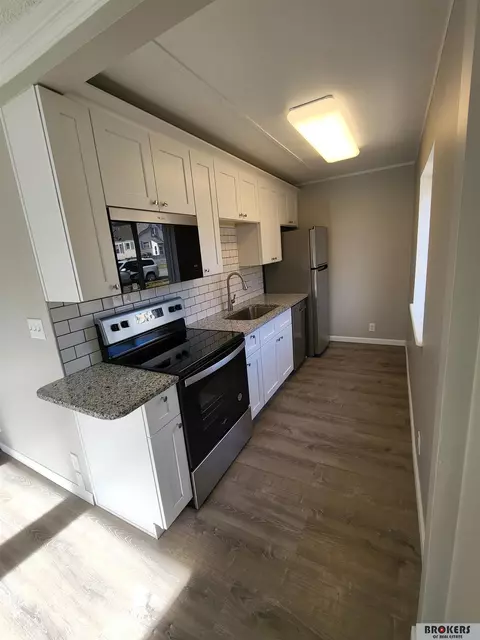 1717 S 40th St S, Lincoln, NE 68506