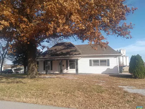 302 Jefferson St, Pickrell, NE 68422