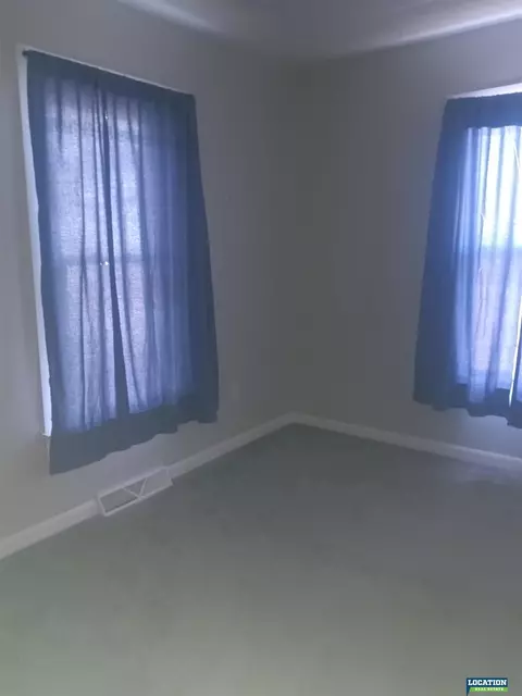 302 Jefferson St, Pickrell, NE 68422 photo 4