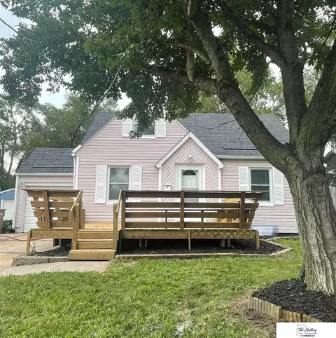 2521 Hancock St, Bellevue, NE 68005