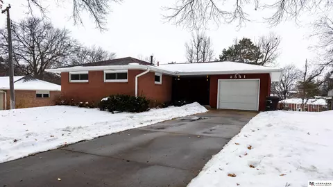 2541 Marilynn Ave, Lincoln, NE 68502