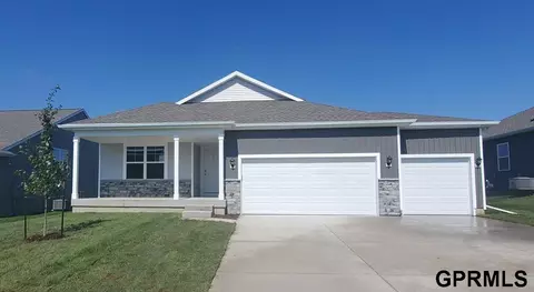8502 S 184th St, Omaha, NE 68136