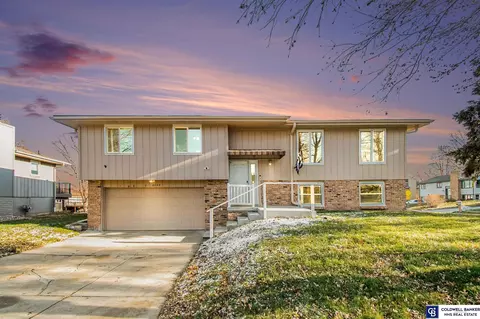 2705 N 121st Ave, Omaha, NE 68164