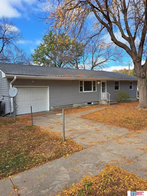 1431 N 68th St, Lincoln, NE 68505