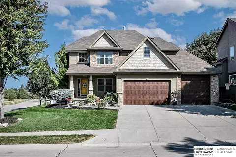 19360 H St, Elkhorn, NE 68022