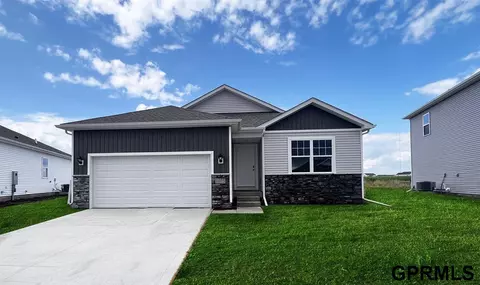 12706 S 204th Ave, Gretna, NE 68028