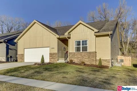 2866 Krejci Blvd, Blair, NE 68008