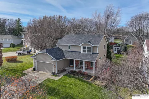 6201 S 32nd Ct, Lincoln, NE 68516