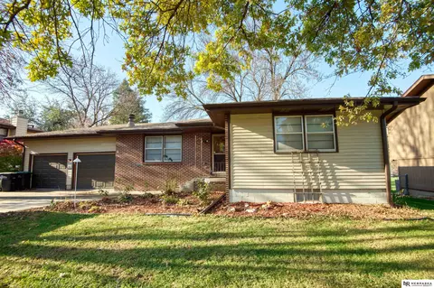 2322 N 98th Ave, Omaha, NE 68134