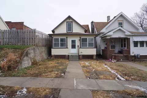 1309 S 25th St, Omaha, NE 68105