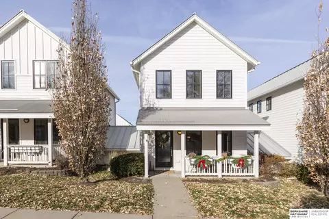 708 Pierce St, Omaha, NE 68108