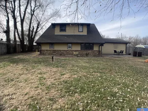 1032 Frontier Rd, Beatrice, NE 68310 photo 32