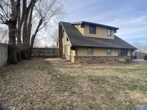 1032 Frontier Rd, Beatrice, NE 68310 photo 33